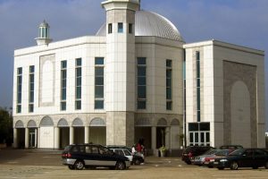 Pusat Pertabligan Ahmadiyah di London dan Jerman