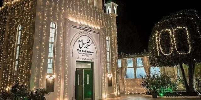 100 Tahun Diresmikan Masjid Fazl, Khalifah Ahmadiyah Sampaikan Tujuan Masjid